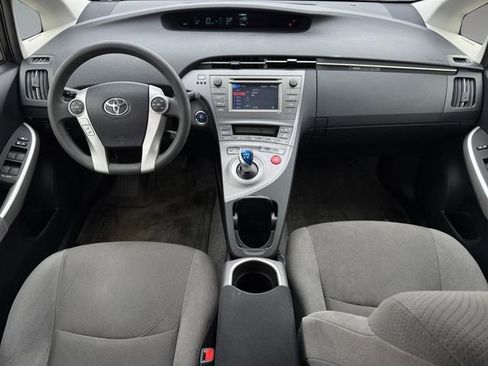 Used 2014 Toyota Prius Two image 8