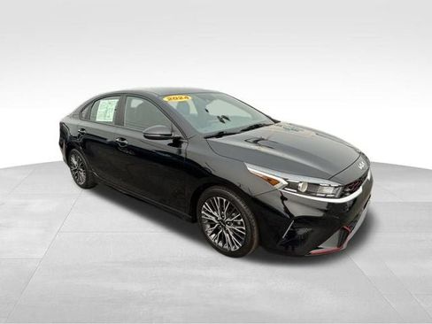 Used 2024 Kia Forte GT-Line FWD image 3