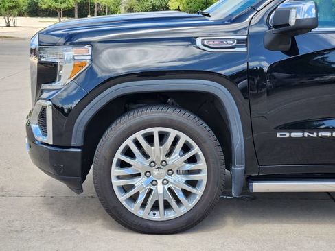 Used 2019 GMC Sierra 1500 Denali w/ Denali Ultimate Package AWD/4WD image 8
