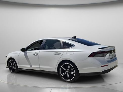 Certified 2025 Honda Accord Sport image 8