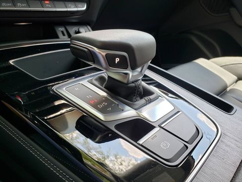 Used 2023 Audi Q5 2.0T Premium Plus w/ Premium Plus Package AWD/4WD image 25