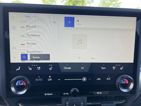 Certified 2025 Lexus GX 550 AWD/4WD image 14
