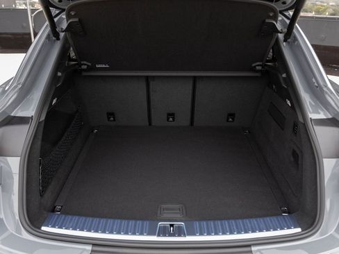 Certified 2026 Porsche Cayenne Coupe image 30