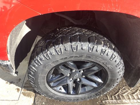 Certified 2022 Chevrolet Silverado 1500 LT Trail Boss image 2