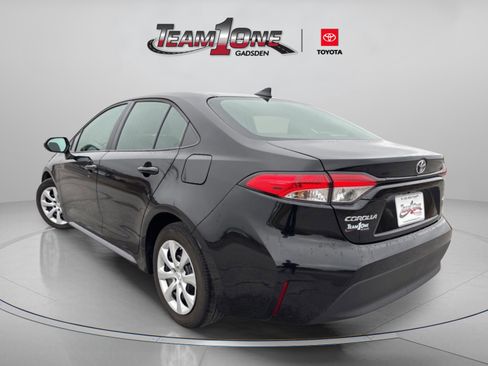 Used 2024 Toyota Corolla LE image 5