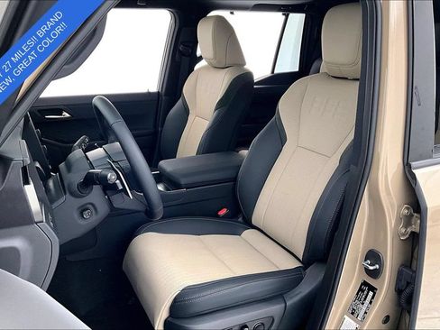 Used 2026 Lexus GX 550 AWD/4WD image 34