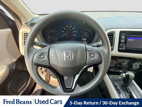 Used 2017 Honda HR-V LX image 14