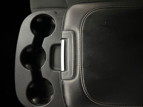 Used 2024 RAM 2500 Tradesman w/ Chrome Appearance Group image 23