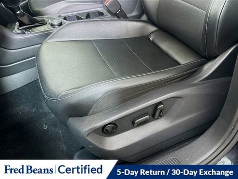 Used 2018 Volkswagen Tiguan SE image 19