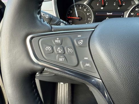 Used 2020 Chevrolet Equinox Premier image 30