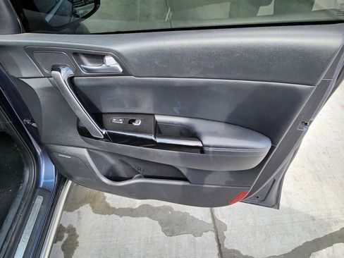 Used 2018 Kia Sportage SX image 18