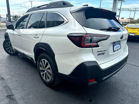 Used 2023 Subaru Outback Premium image 18
