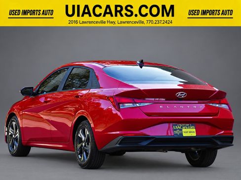 Used 2023 Hyundai Elantra SEL w/ Cargo Package FWD image 7