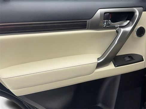 Used 2022 Lexus GX 460 Premium image 42