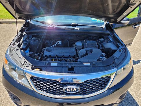 Used 2011 Kia Sorento 2WD image 17