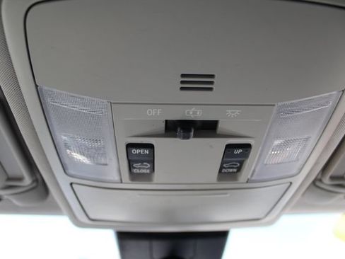 Used 2017 Toyota RAV4 XLE w/ Carpet Mat Package FWD image 46