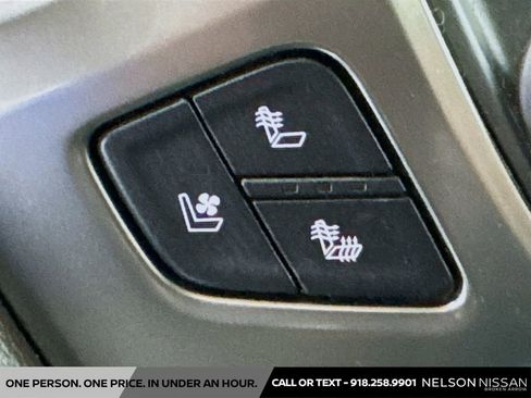 Used 2017 Chevrolet Silverado 1500 LTZ Z71 image 19