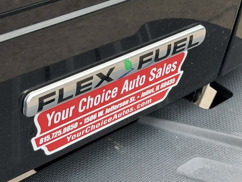 Used 2013 Ford F250 Lariat w/ Lariat Chrome Pkg image 6