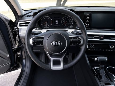 Used 2021 Kia K5 LXS FWD image 10