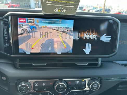 New 2026 Jeep Gladiator Mojave w/ Technology Group AWD/4WD image 26