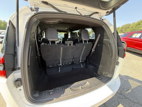 Used 2025 Chrysler Pacifica Select FWD image 27