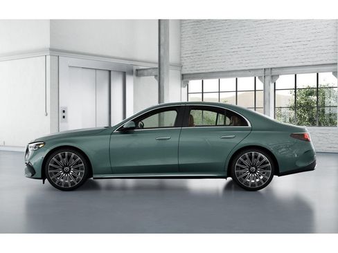 New 2026 Mercedes-Benz E 450 4MATIC Sedan image 34