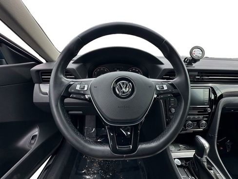 Used 2020 Volkswagen Passat 2.0T R-Line image 12