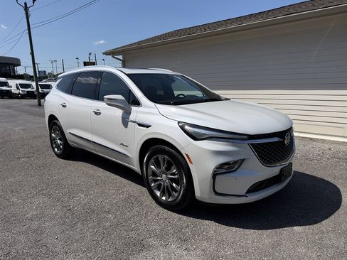 Used 2022 Buick Enclave Avenir w/ Avenir Technology Package AWD/4WD image 3