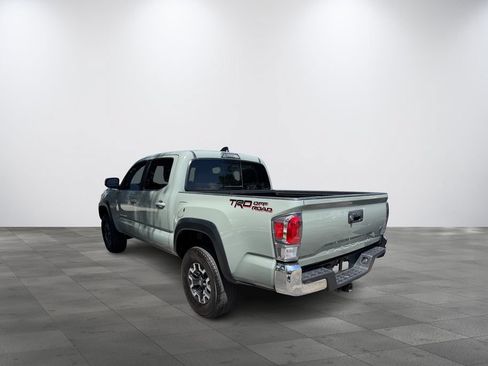 Used 2022 Toyota Tacoma TRD Off-Road RWD image 4