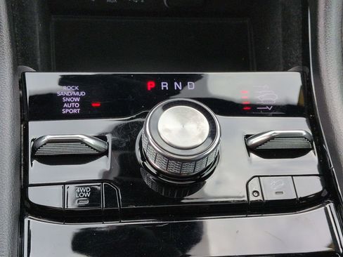 Certified 2022 Jeep Grand Cherokee Overland w/ Luxury Tech Group IV image 15