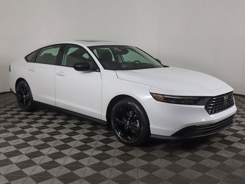 New 2025 Honda Accord SE image 28