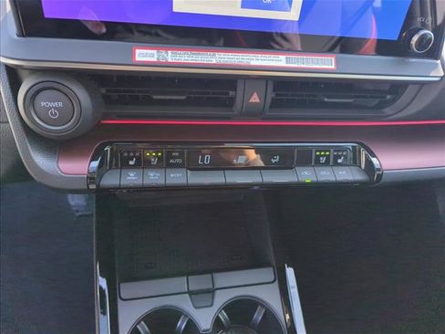 New 2026 Toyota Prius Plug-In Hybrid FWD image 17