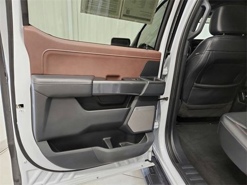 Used 2022 Ford F150 Lariat w/ Equipment Group 502A High image 34