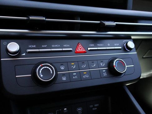 New 2025 Hyundai Tucson SE image 36