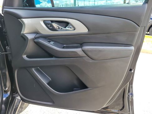 Used 2020 Chevrolet Traverse LT w/ LPO, Floor Liner Package AWD/4WD image 20
