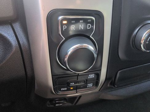 Used 2017 RAM 1500 Classic SLT AWD/4WD image 16