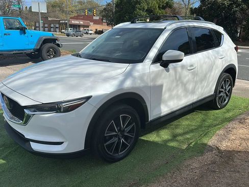 Used 2017 MAZDA CX-5 Grand Touring w/ Premium Package image 4