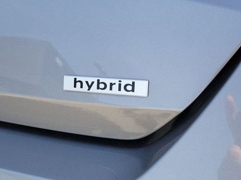 Certified 2025 Hyundai Elantra SEL image 22