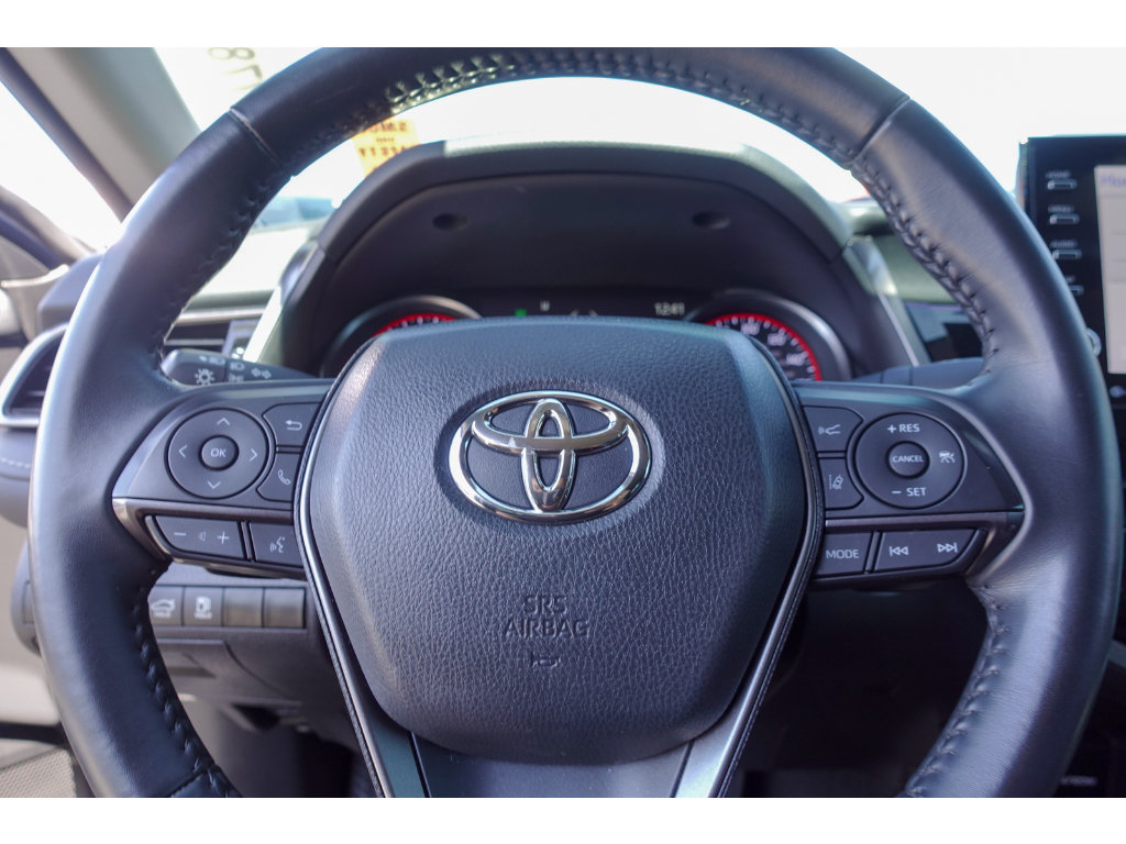 Certified 2022 Toyota Camry XSE FWD image 13