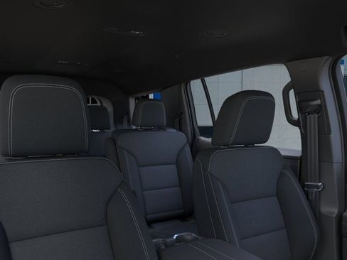 New 2027 Chevrolet Traverse LT w/ Driver Confidence Package FWD image 24