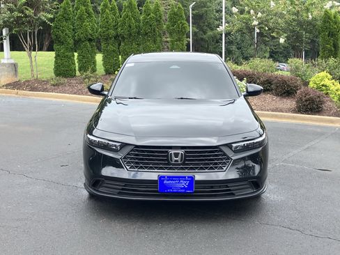 Used 2025 Honda Accord SE image 3