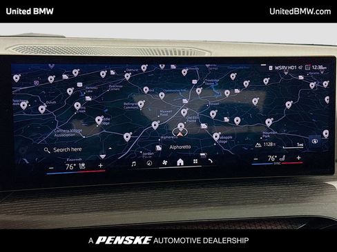 Used 2025 BMW 330i Sedan image 10