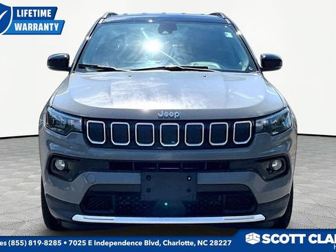 Used 2022 Jeep Compass Limited AWD/4WD image 2
