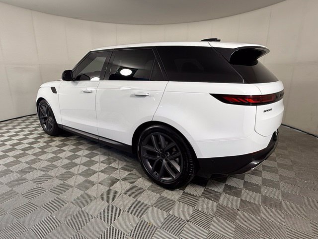New 2027 Land Rover Range Rover Sport SE AWD/4WD image 4