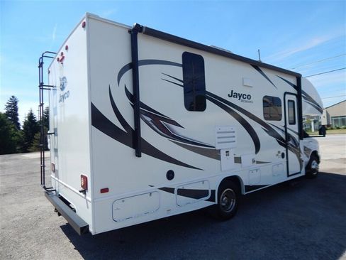 Used 2022 Ford E-450 and Econoline 450 Super Duty w/ Motorhome Prep Package RWD image 7