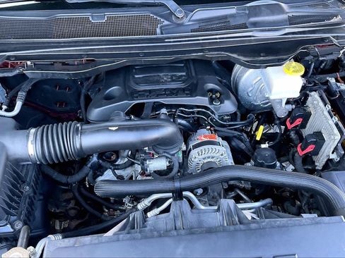 Used 2019 RAM 1500 Big Horn AWD/4WD image 29