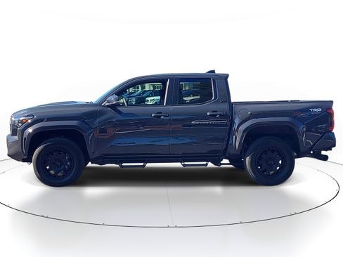 Used 2024 Toyota Tacoma TRD Sport image 3