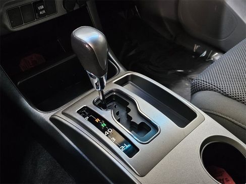 Used 2014 Toyota Tacoma w/ TRD Sport Package image 34