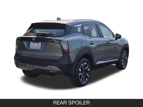 Used 2025 Nissan Kicks SV w/ SV Premium Package AWD/4WD image 9