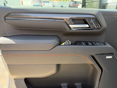 New 2026 GMC Sierra 2500 AT4 w/ AT4 Premium Plus Package AWD/4WD image 16